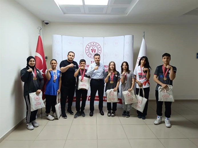 İl Müdürümüze Türkiye Şampiyonlarından anlamlı ziyaret…
