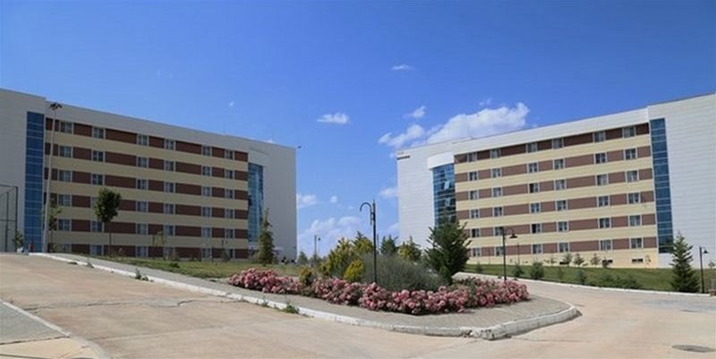 YAZ AYLARINDA AÇIK KALACAK YURTLAR